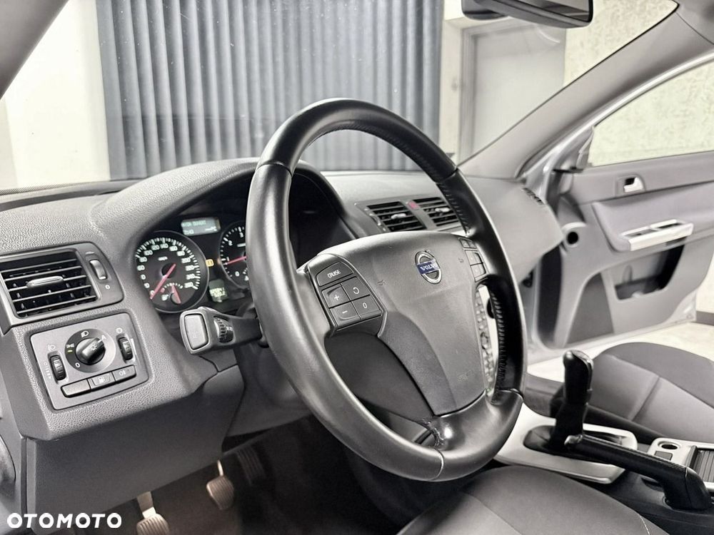 Volvo V50 DPF DRIVe Momentum - 33