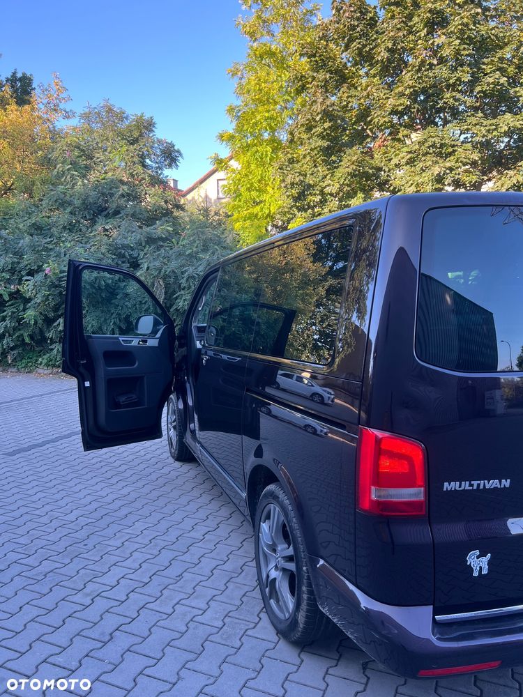 Volkswagen Multivan - 7