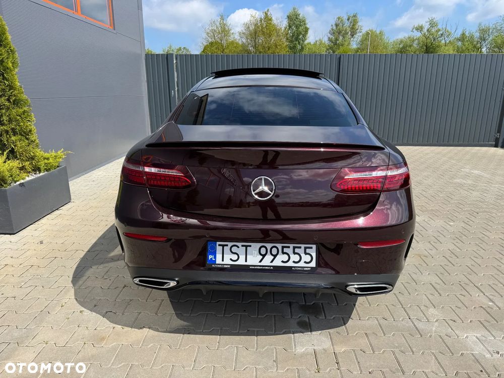 Mercedes-Benz Klasa E 300 d 4Matic 9G-TRONIC AMG Line - 8