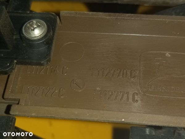 Dźwignia sekcji hydraulicznej John Deere 6910 - 5