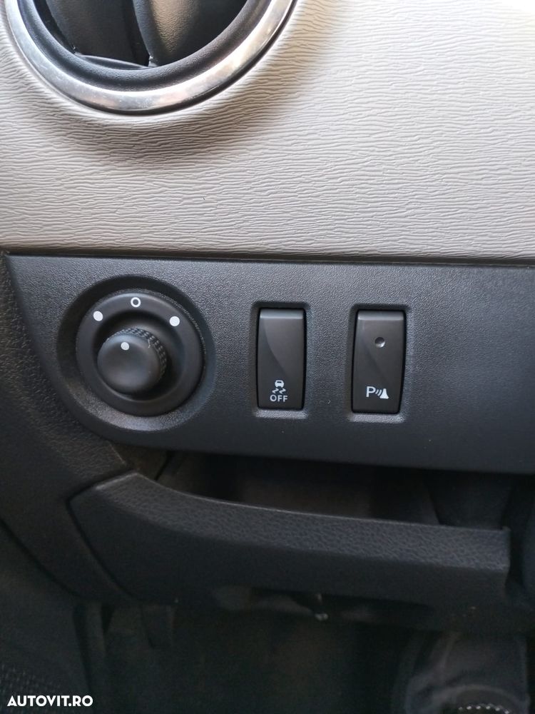 Dacia Lodgy dCi 110 Celebration - 8