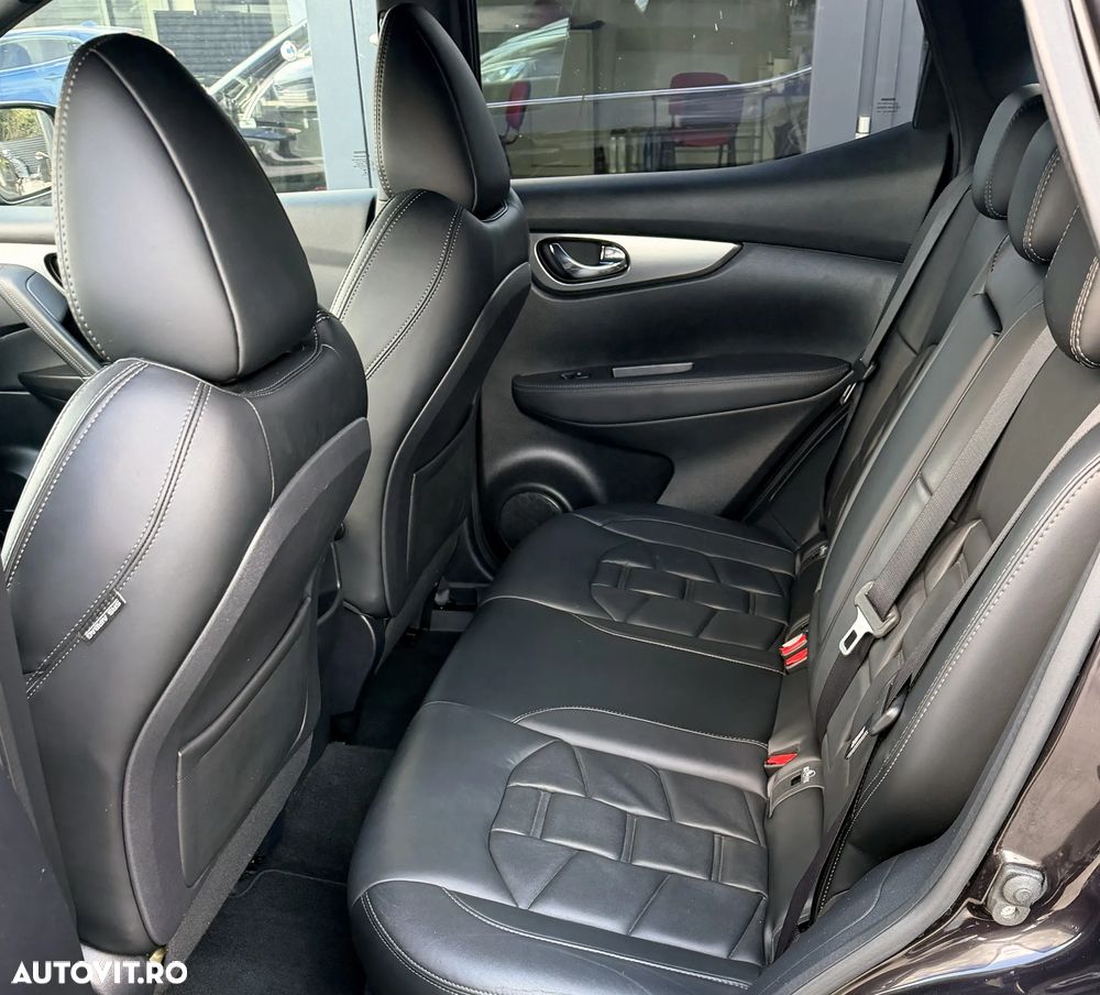 Nissan Qashqai 1.6 DCI Xtronic TEKNA+ - 8