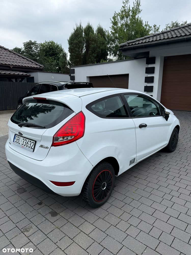Ford Fiesta 1.4 TDCi Silver X (Ambiente) - 5