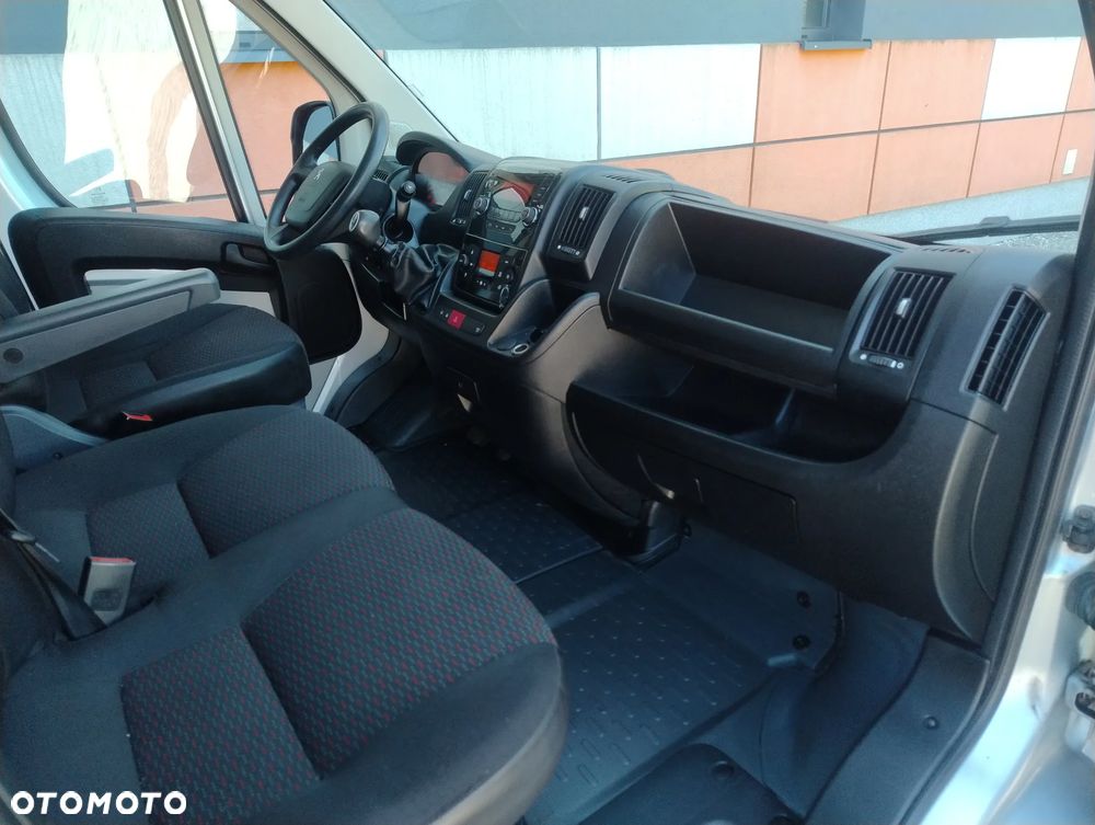 Peugeot BOXER PO LIFTINGU 2.2 HDI (150KM) 6-BIEGÓW (L3H2) MAX STAN SUPER IDEALNY KLIMA BOGATA OPCJA NIE MA RDZY 100% ORYGINAŁ KM SERWIS ! ! ! - 9