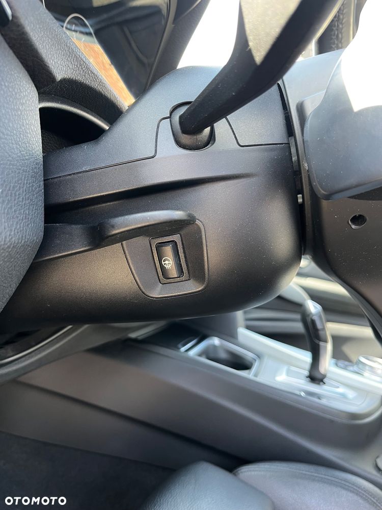 BMW Seria 3 335i xDrive Sport-Aut - 16