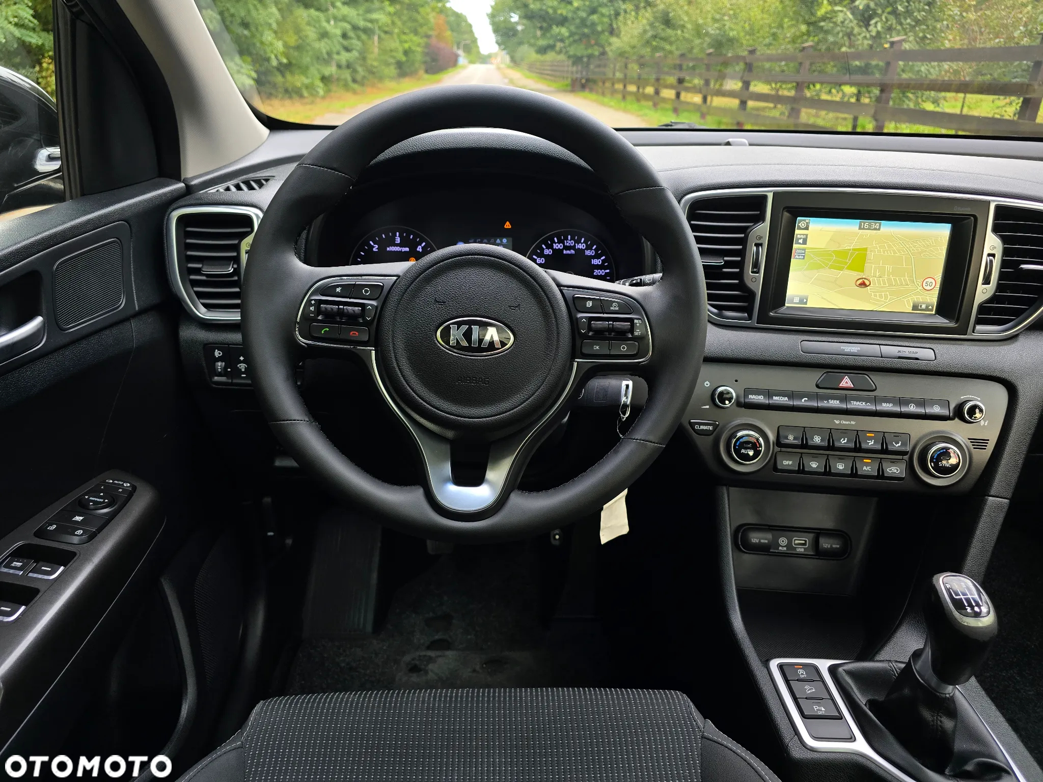 Kia Sportage 1.7 CRDI 2WD Dream-Team Edition - 5