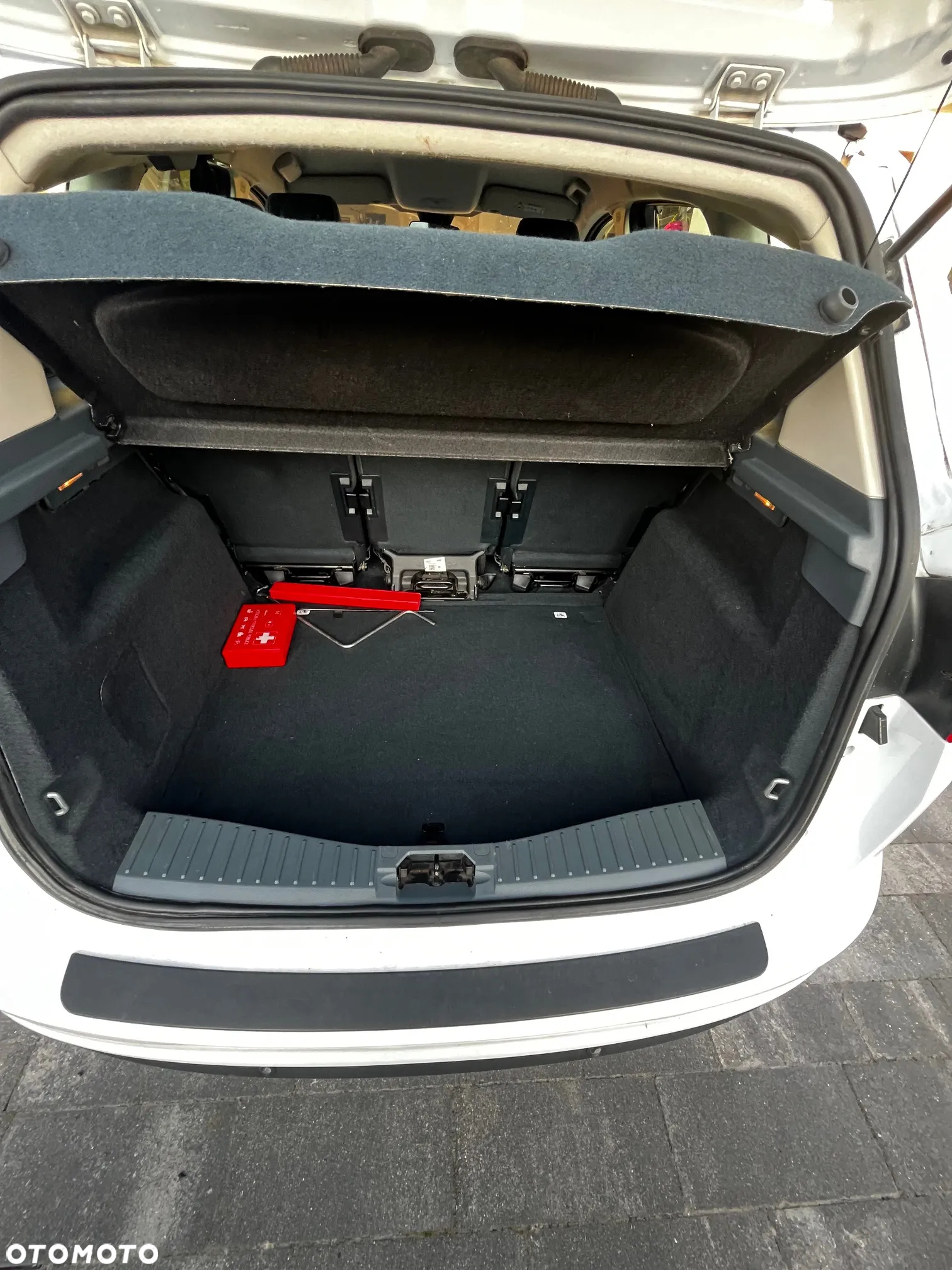 Ford C-MAX 1.6 TDCi Trend - 10
