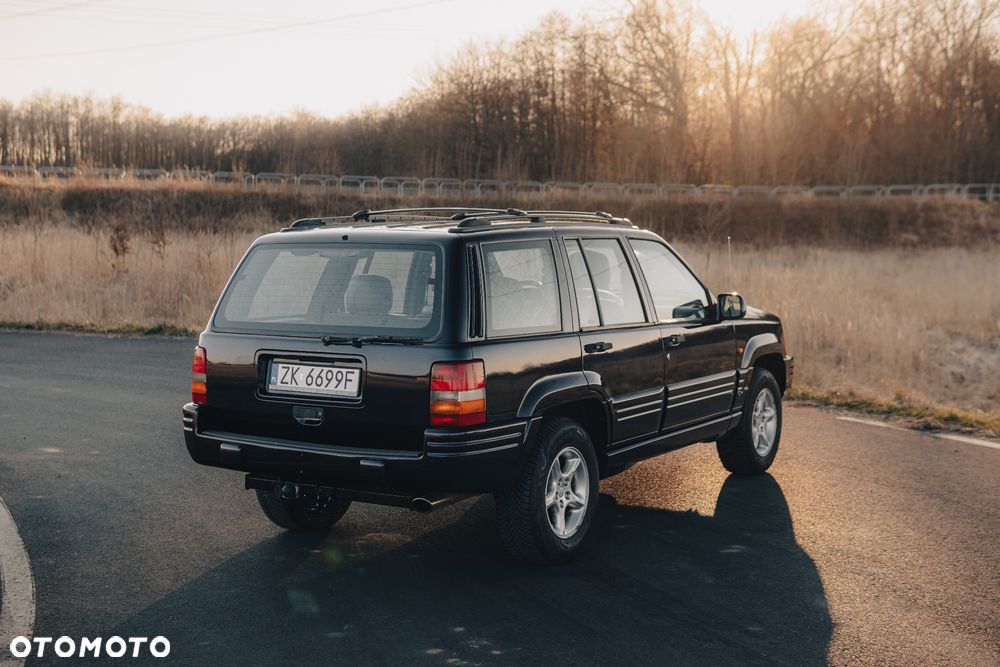 Jeep Grand Cherokee - 2