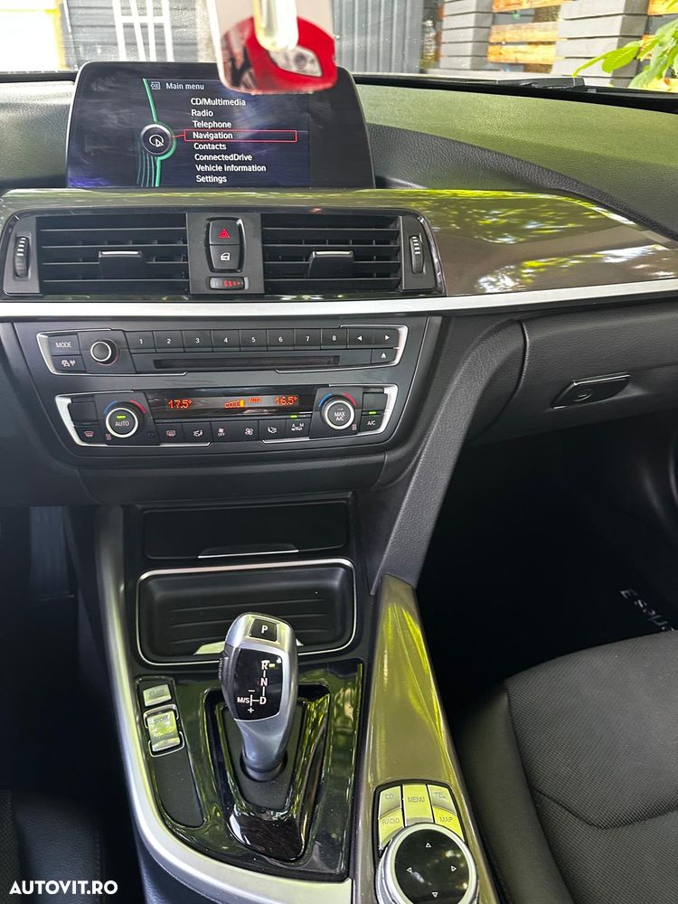 BMW Seria 3 320d Aut. Modern Line - 16