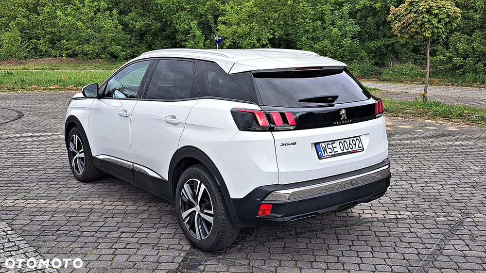 Peugeot 3008 BlueHDi 130 Stop & Start EAT8 Allure - 4