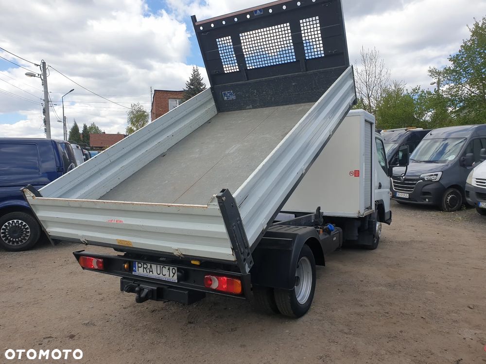 Mitsubishi FUSO FB83 - 9