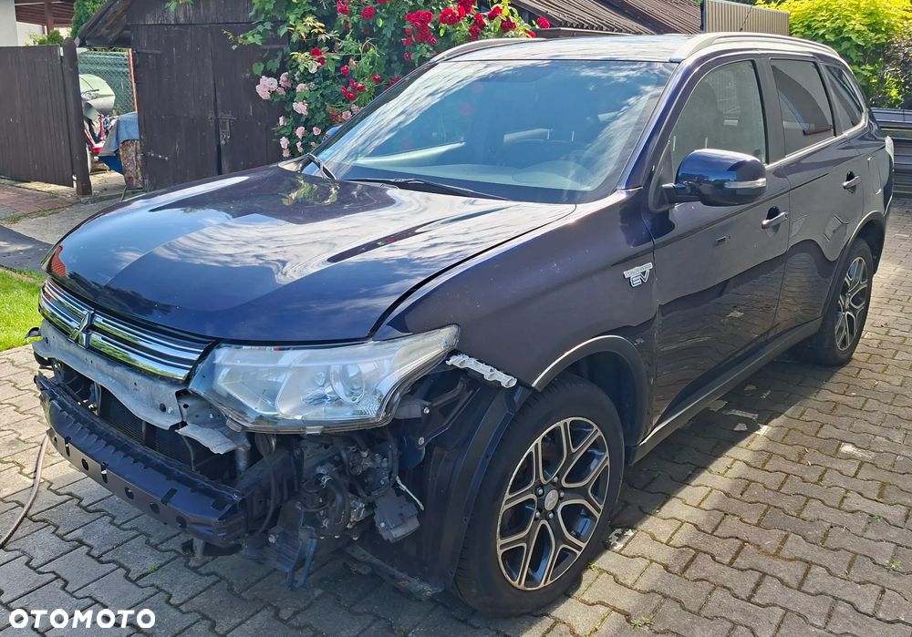 Mitsubishi Outlander Instyle NAVI - 1