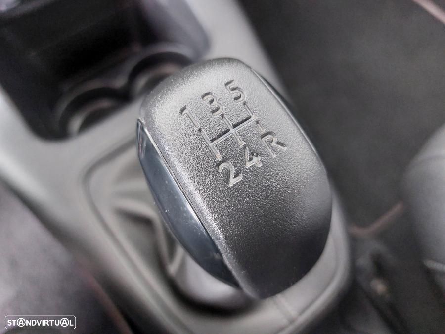 Citroën C3 1.2 PureTech C-Series - 19