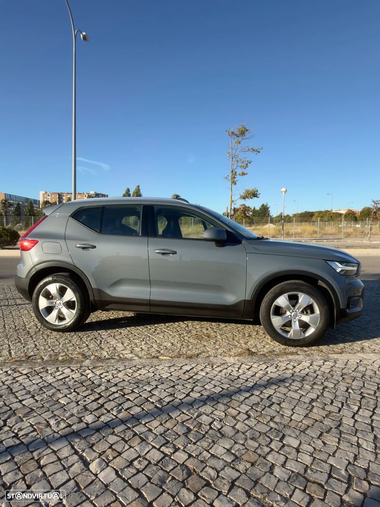 Volvo XC 40 1.5 T3 Momentum Plus - 7