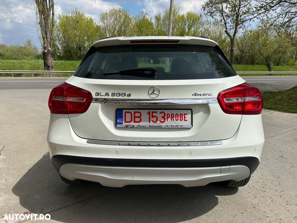 Mercedes-Benz GLA 200 (CDI) d 4Matic 7G-DCT Urban - 18