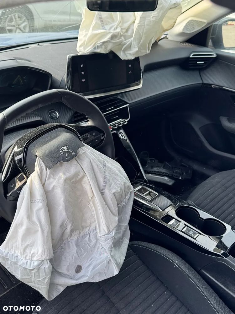 Peugeot 208 Elektromotor 136 Style - 17