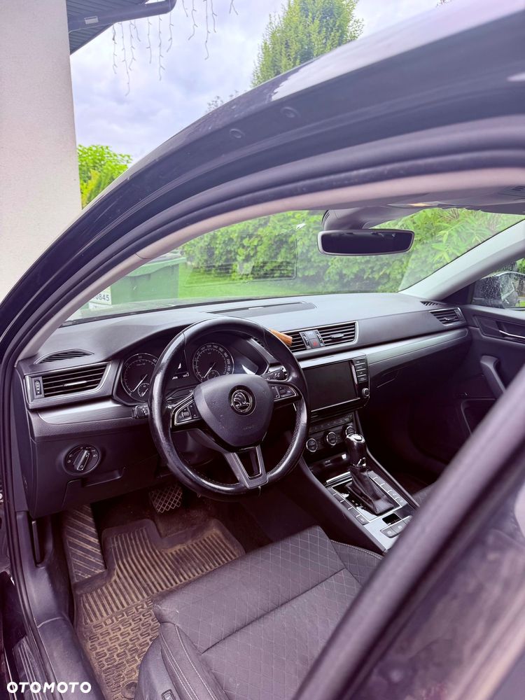 Skoda Superb 2.0 TDI Style DSG - 7