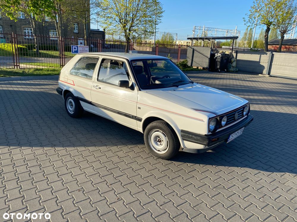 Volkswagen Golf 1.3 CL - 6