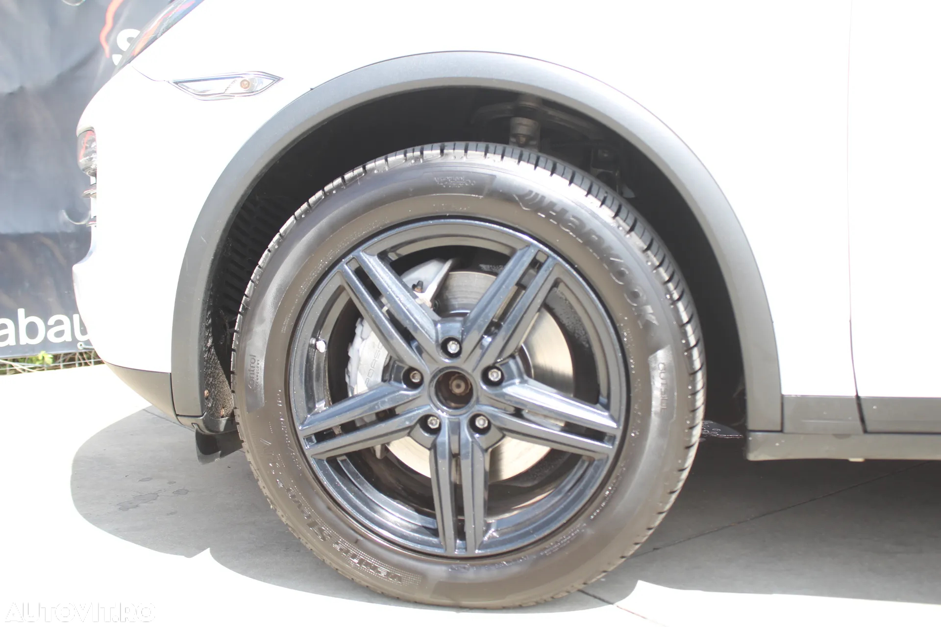 Porsche Cayenne Diesel Platinum Edition - 24