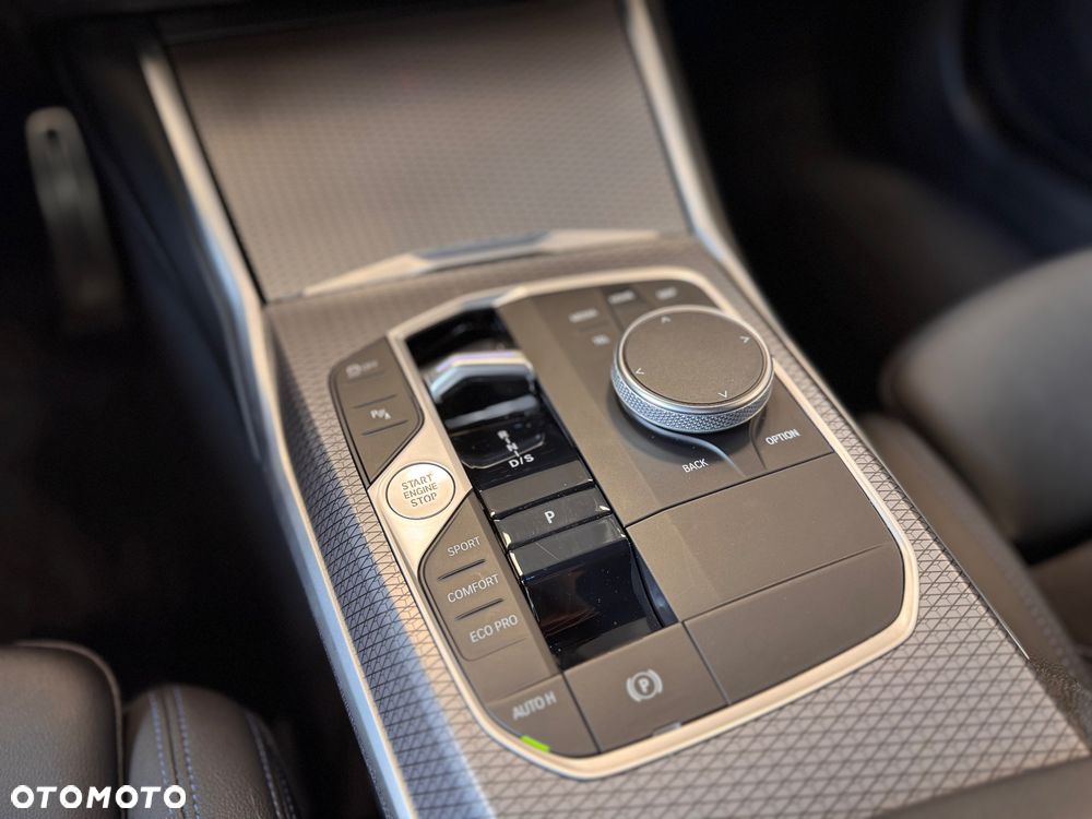 BMW Seria 3 320d xDrive M Sport sport - 20