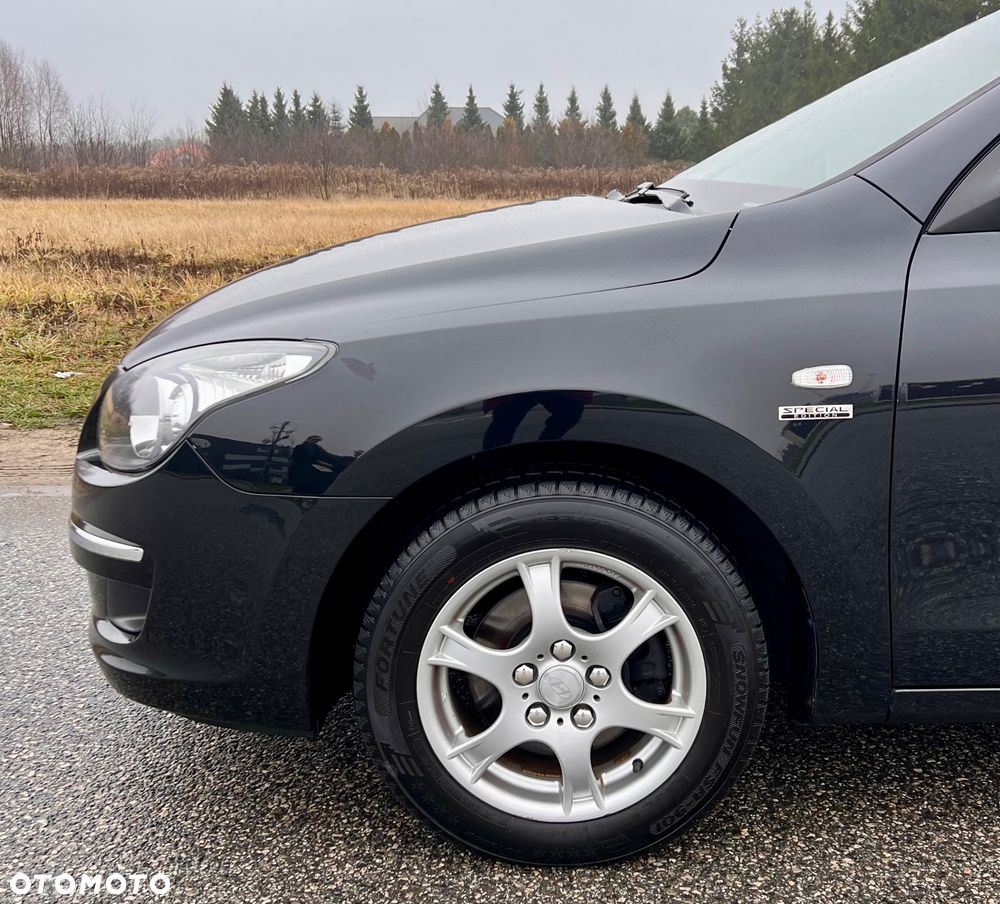 Hyundai i30 1.6 blue Comfort - 30