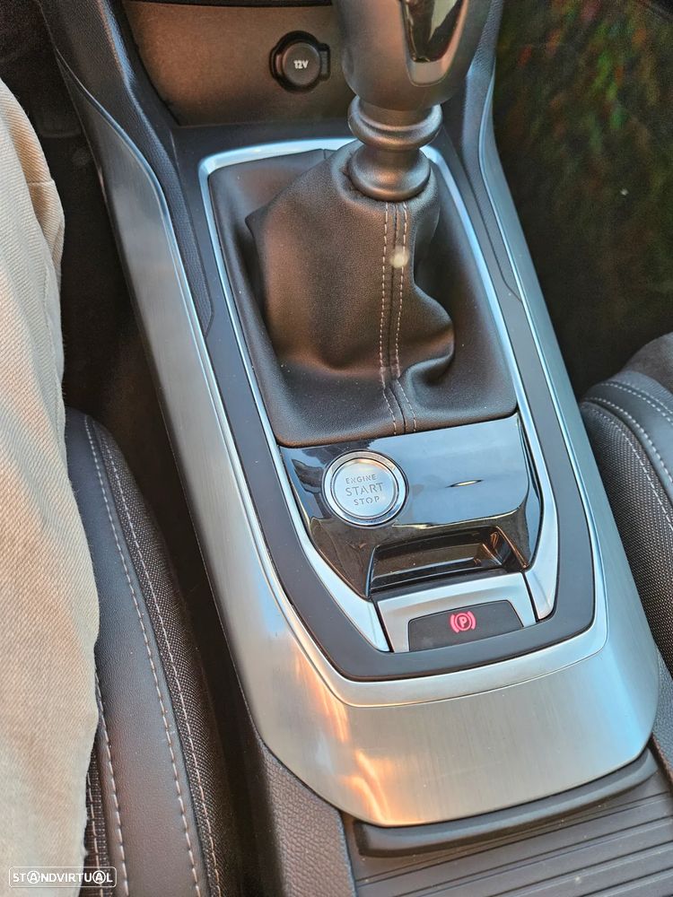 Peugeot 308 PureTech 110 Stop & Start Allure - 17