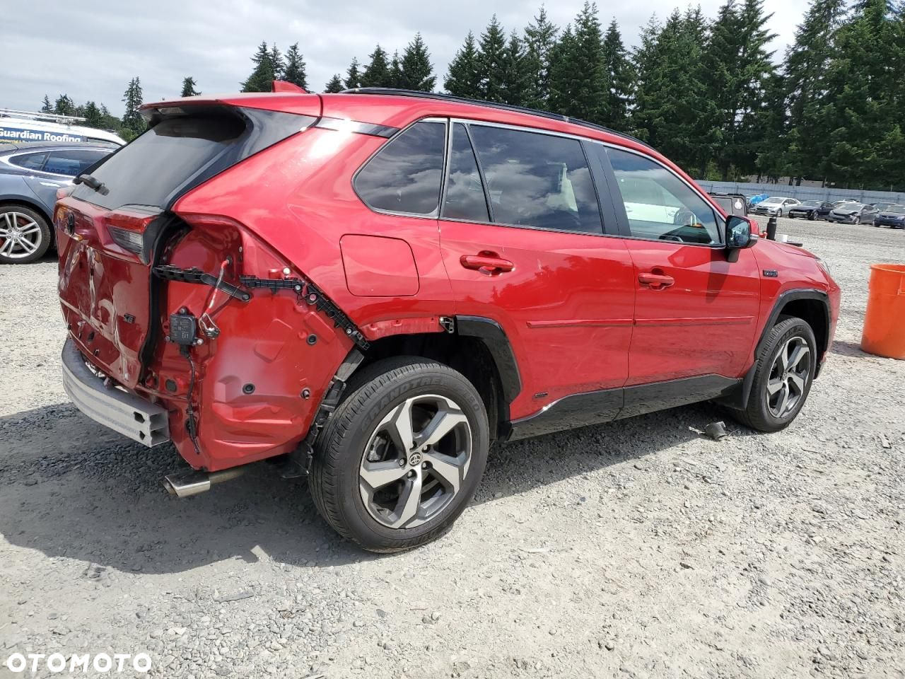Toyota RAV4 - 6