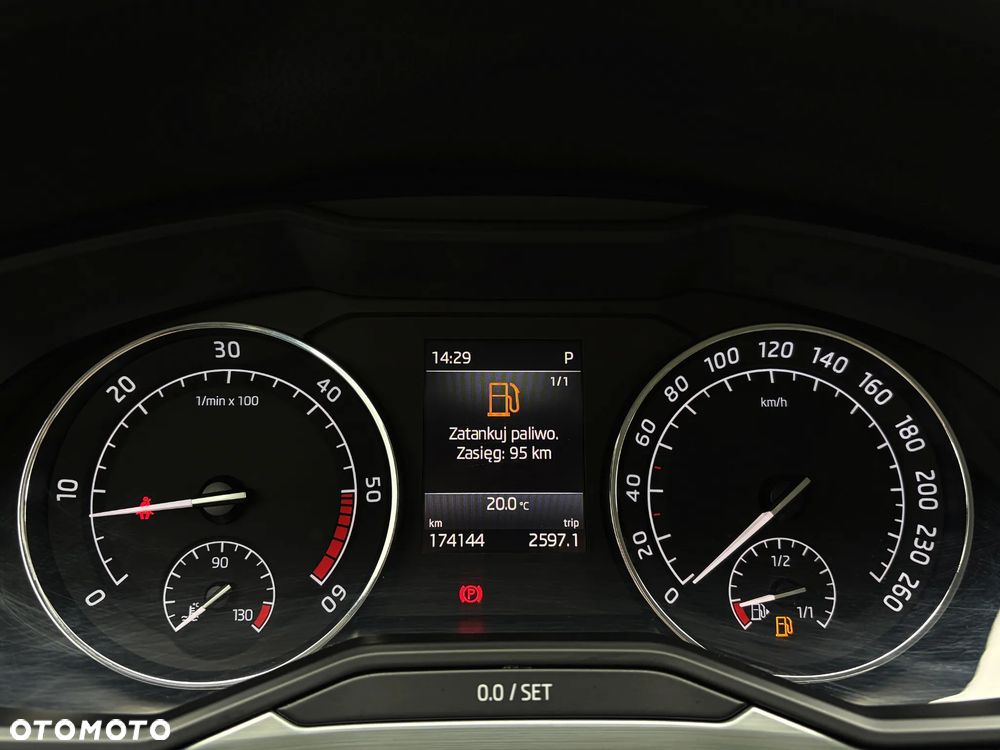 Skoda Superb 1.6 TDI Ambition DSG - 22