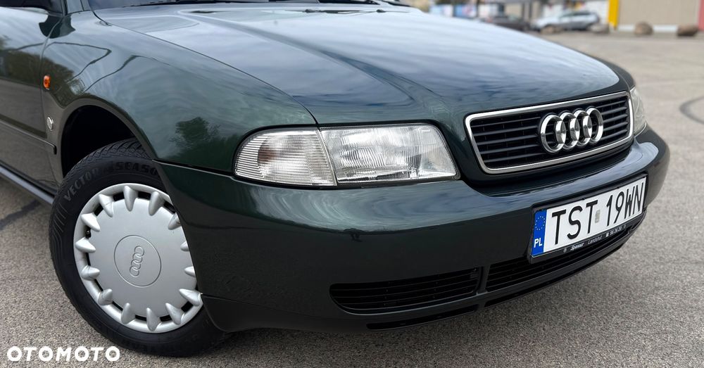 Audi A4 Limousine - 10