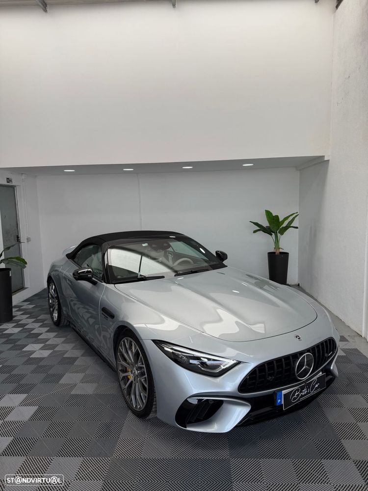 Mercedes-Benz SL 63 AMG 4Matic+ - 33