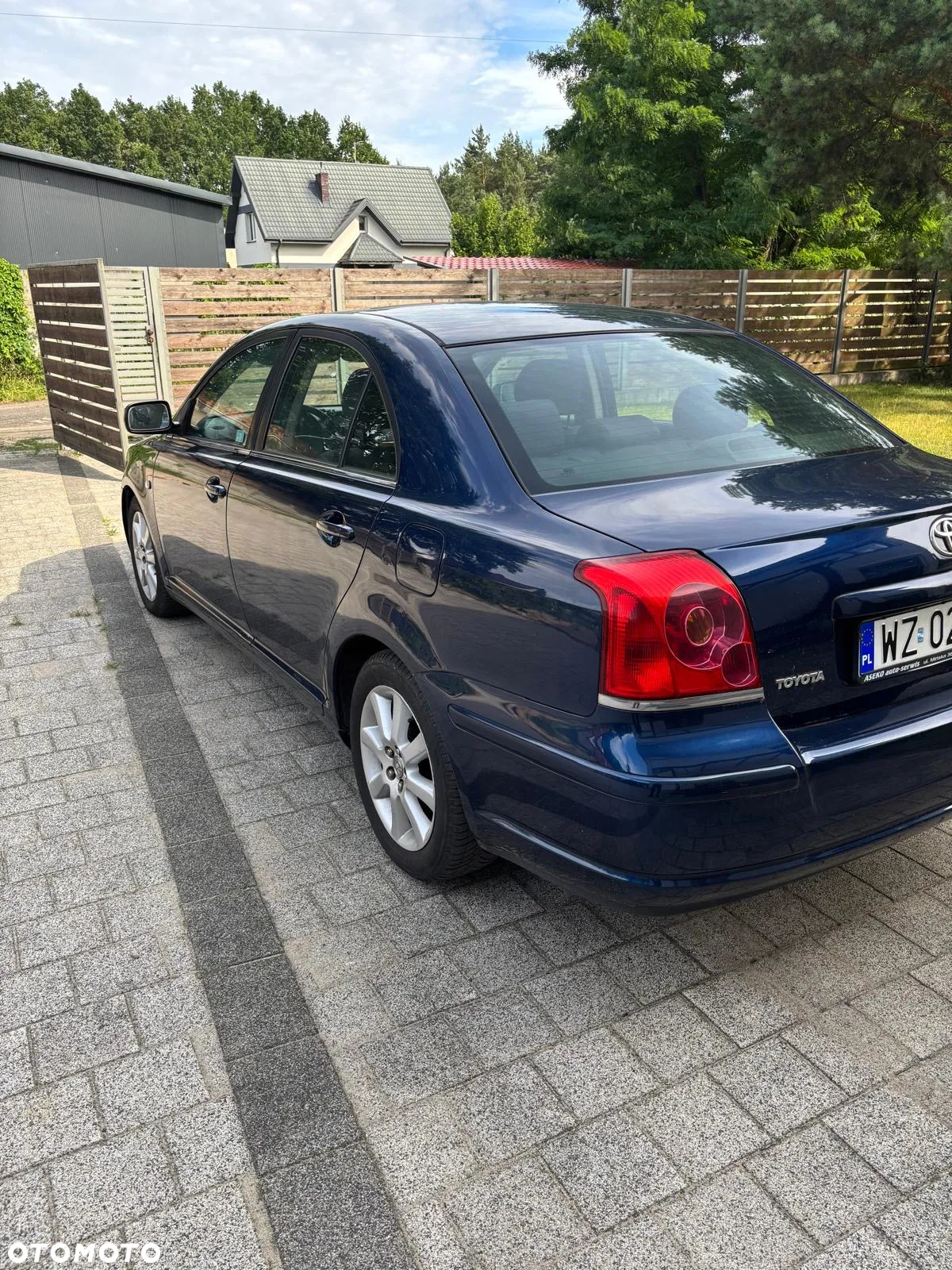 Toyota Avensis - 16