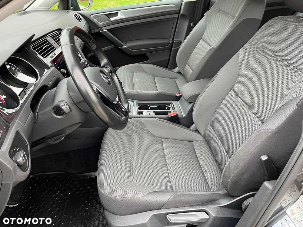 Volkswagen Golf 1.6 TDI BMT Comfortline - 13