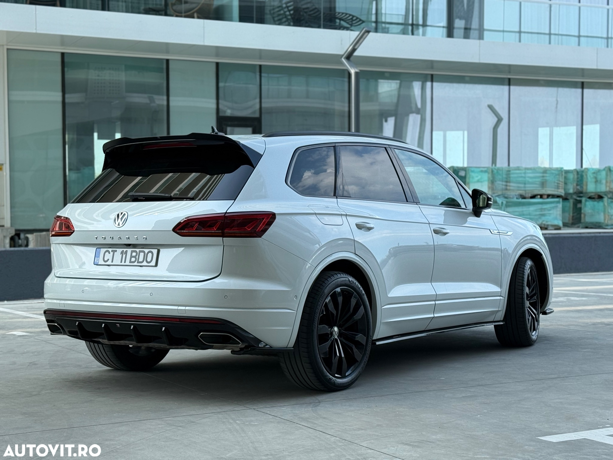 Volkswagen Touareg V6 TDI R-Style - 3