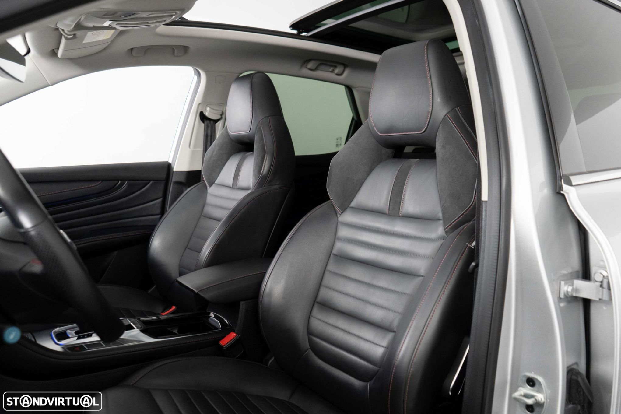 MG EHS 1.5 T-GDI Plug-in Hybrid Luxury - 8