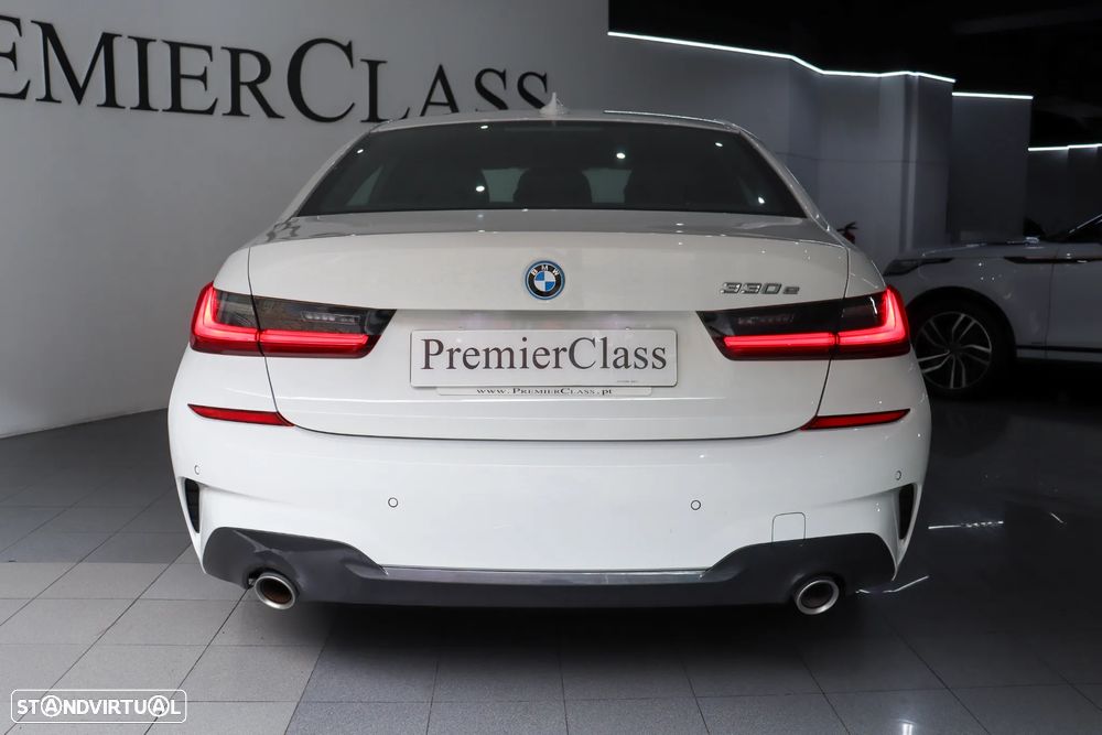 BMW 330 e Aut. M Sport - 4