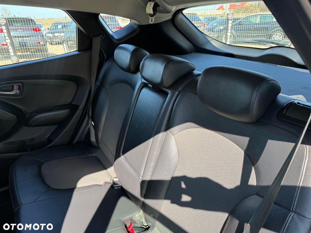 Hyundai ix35 - 23