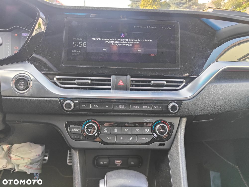 Kia Niro 1.6 GDI Hybrid L - 13