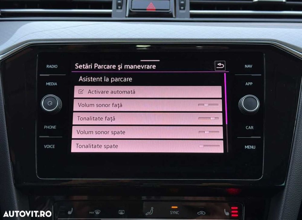 Volkswagen Passat - 39