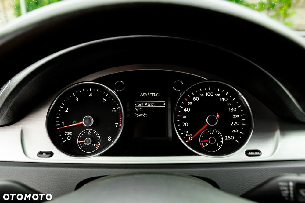 Volkswagen Passat Variant 2.0 TSI Highline - 39