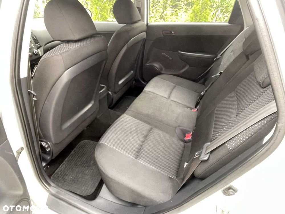 Hyundai i30 - 23