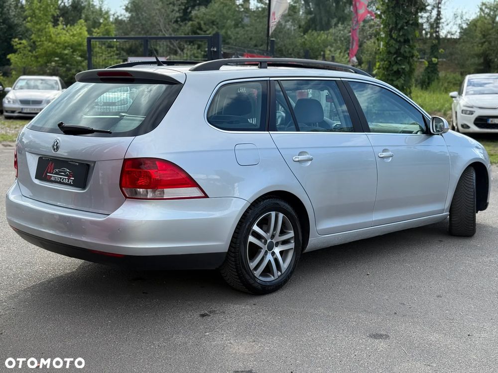 Volkswagen Golf 2.0 TDI DPF Highline - 11