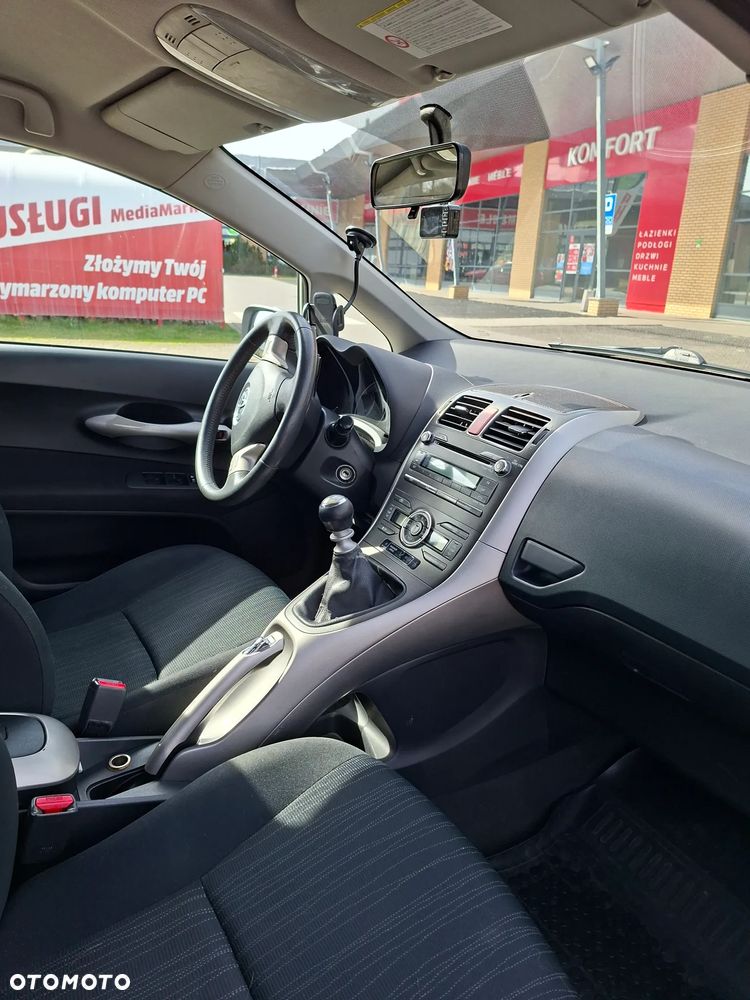 Toyota Auris 2.0 D-4D - 9