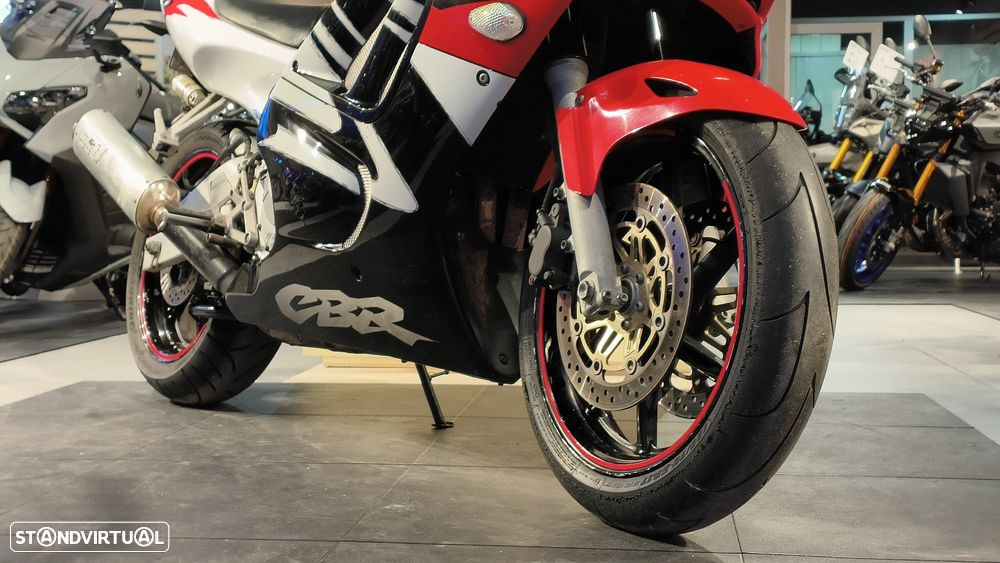 Honda CBR 600F - 4
