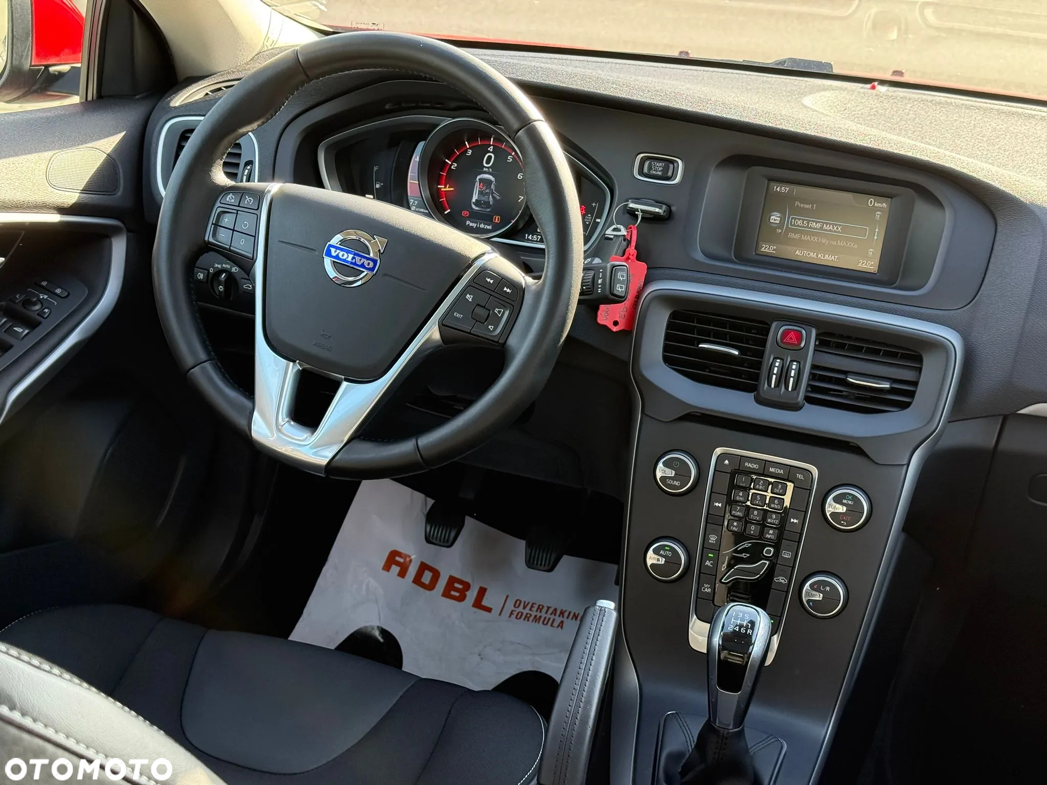 Volvo V40 T2 Drive-E Momentum - 6
