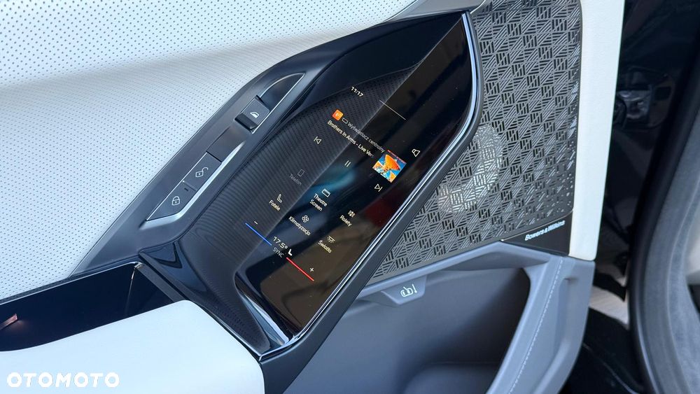 BMW Seria 7 - 32