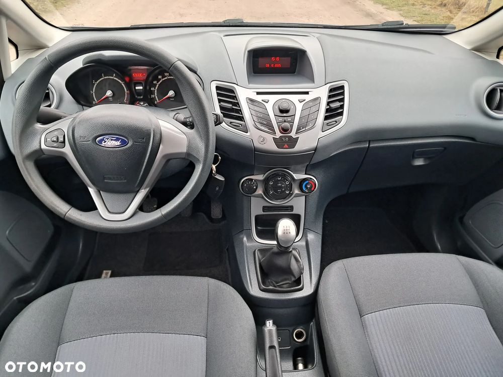 Ford Fiesta 1.25 Champions Edition - 15