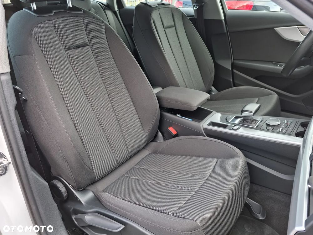 Audi A4 Avant 2.0 TDI S tronic - 16