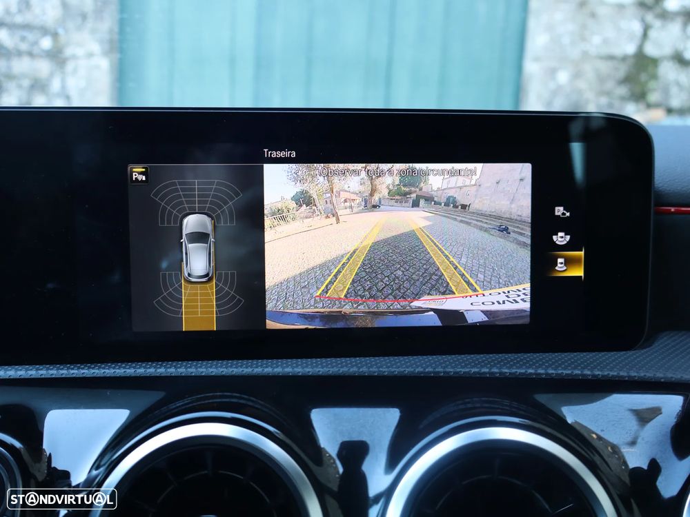 Mercedes-Benz A 250 e AMG Line - 34