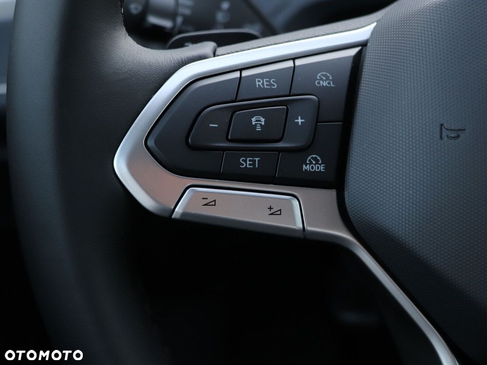 Volkswagen Passat - 20