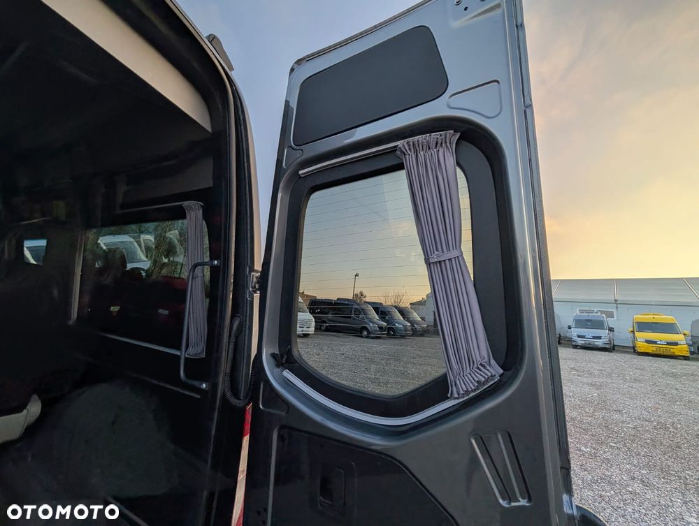 Mercedes-Benz Spritner 319 - 8